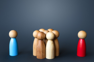 Conflitos no ambiente corporativo: como preveni-los e, com a análise de Diego Borges, fortalecer a cultura organizacional com estratégias aplicáveis.